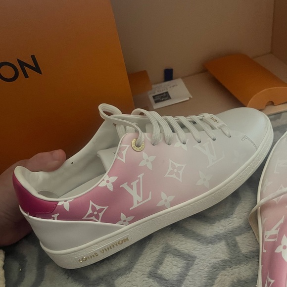 Louis Vuitton women’s shoes - Picture 8 of 12